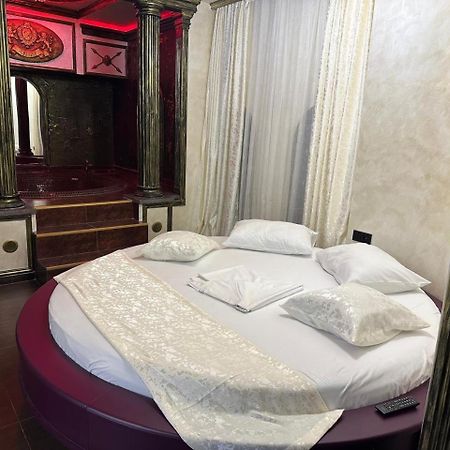 Hotel Roma & Tours Yerevan Luaran gambar